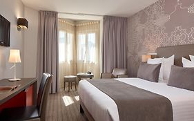 Timhotel Opéra Blanche Fontaine